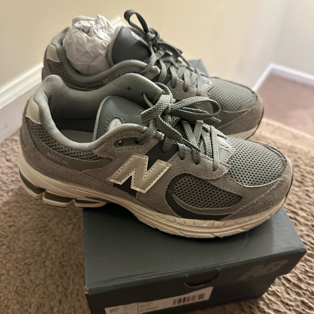New Balance Gray Sneakers